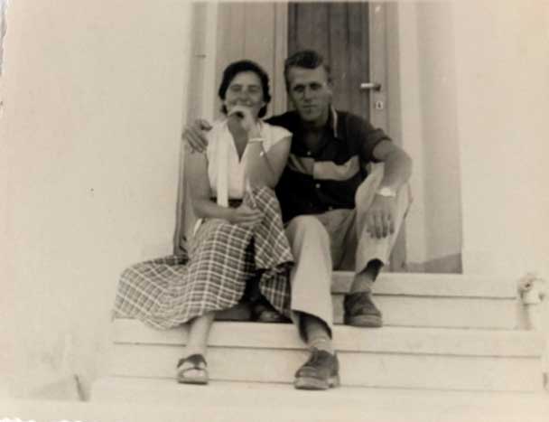 עמוס ואילנה - 1957